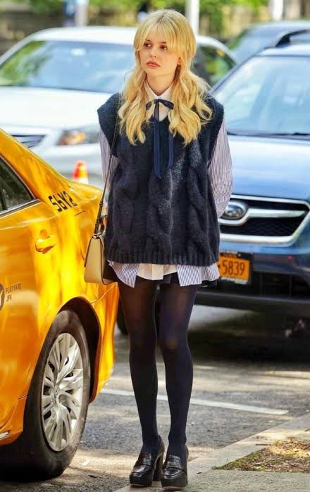 Preppy, Gossip-Girl-Inspired Back-to-School Outfit Ideas - By